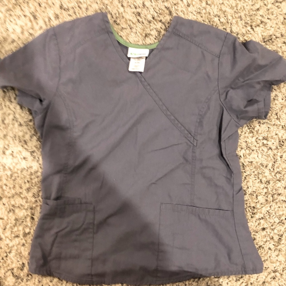 Gray scrubstar srub top S